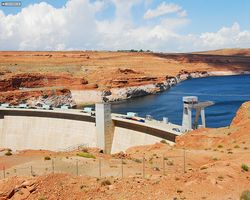 Arizona - Page - Glen Canyon Dam