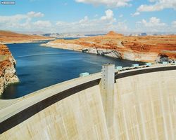 Arizona - Page - Glen Canyon Dam