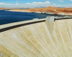 Arizona - Page - Glen Canyon Dam