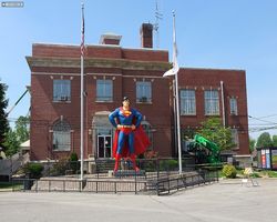 Illinois - Metropolis - Superman Statue