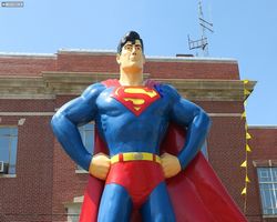 Illinois - Metropolis - Superman Statue