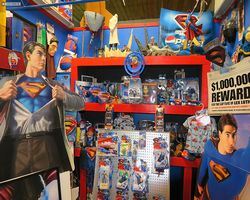 Illinois - Metropolis - Superman Statue