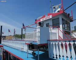 Missouri - St. Louis - Gateway Arch Riverboat Tour