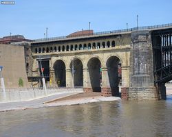 Missouri - St. Louis - Gateway Arch Riverboat Tour