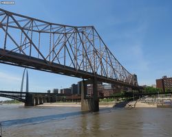 Missouri - St. Louis - Gateway Arch Riverboat Tour