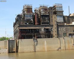 Missouri - St. Louis - Gateway Arch Riverboat Tour