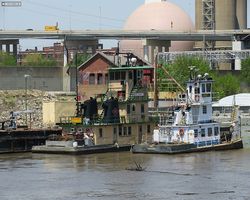 Missouri - St. Louis - Gateway Arch Riverboat Tour