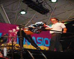 Nevada - Las Vegas - Fremont Street Experience - Absolutely 80s - 2011