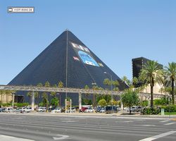 Nevada - Las Vegas - Hotels & Casinos - Luxor