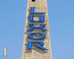 Nevada - Las Vegas - Hotels & Casinos - Luxor