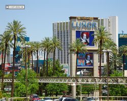 Nevada - Las Vegas - Hotels & Casinos - Luxor