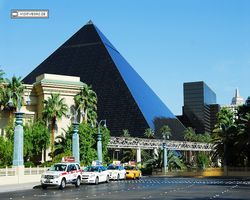 Nevada - Las Vegas - Hotels & Casinos - Luxor