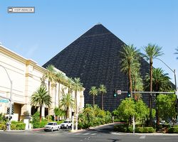 Nevada - Las Vegas - Hotels & Casinos - Luxor