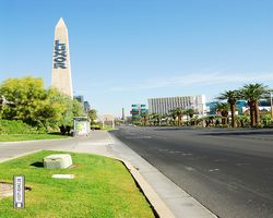 Nevada - Las Vegas - Hotels & Casinos - Luxor